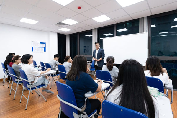 Lớp học ielts từ con số 0 lên 8.0 tại ZIM có sĩ số chuẩn